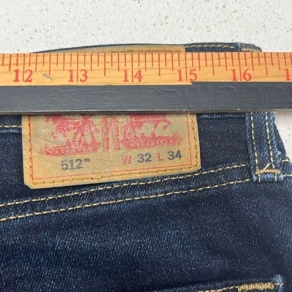 Levis excellent see
